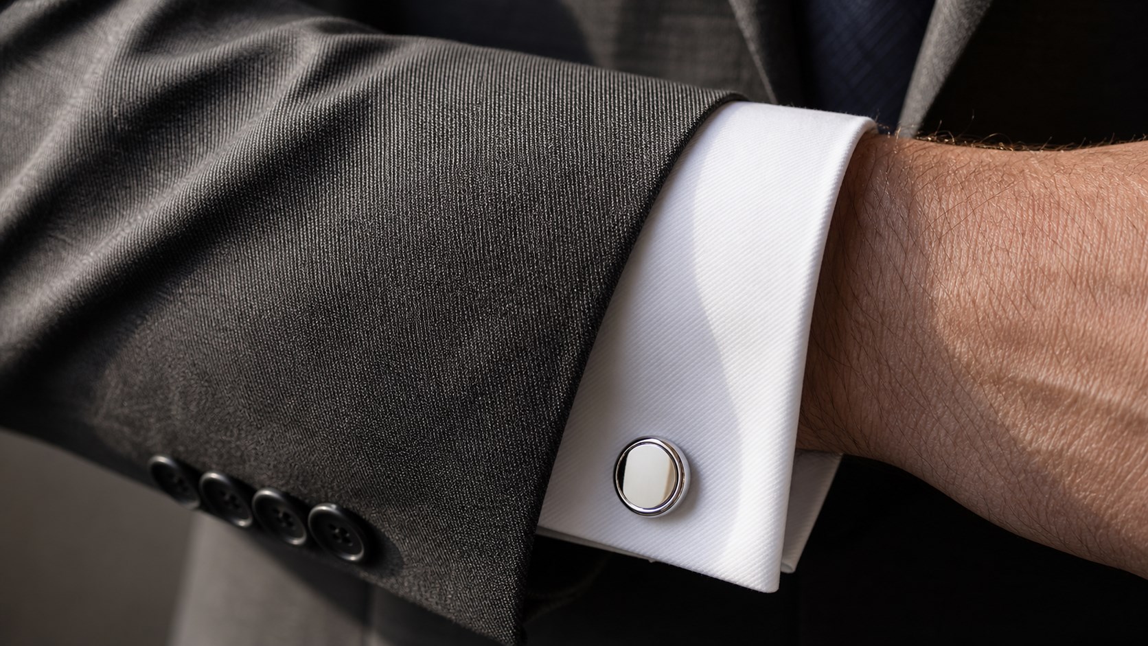 What You Need to Know About Wearing French Cuffs